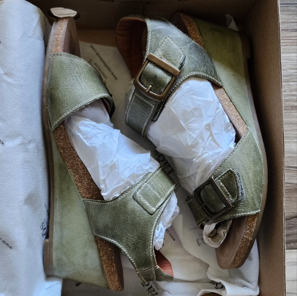 Taos: Green Wedge (8-8.5) - Picture 11 of 12